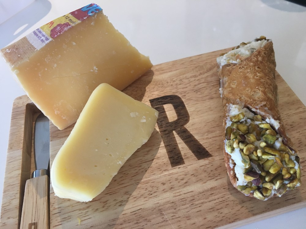 96C52EF2-B981-41A5-A218-22A9BA8CC9F0